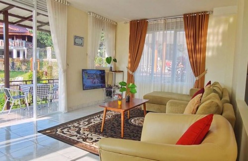 Caringin Villa | 260 m² Villa ∙ 5 bedrooms ∙ 20 guests