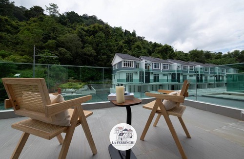 Batu Ferringhi Villa | 279 m² Villa ∙ 5 bedrooms ∙ 25 guests
