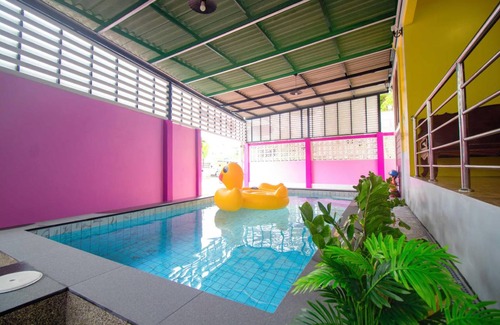 Saen Suk Villa | 280 m² Villa ∙ 4 bedrooms ∙ 15 guests