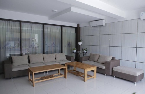 Jember Hotel | 30 m² Hotel ∙ 2 guests