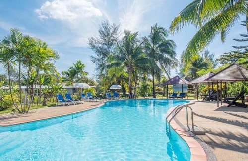 Takua Pa Resort | 300 m² Resort ∙ 3 bedrooms ∙ 127 guests