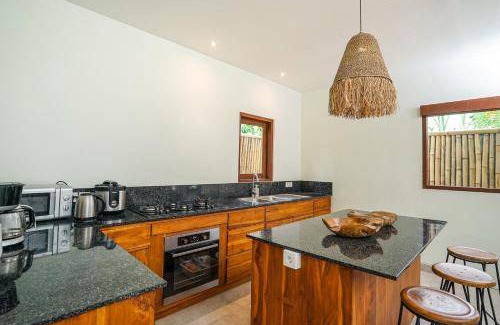 Kalibukbuk Villa | 300 m² Villa ∙ 5 bedrooms ∙ 10 guests