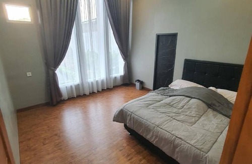 Cibodas Villa | 3000 m² Villa ∙ 4 bedrooms ∙ 25 guests