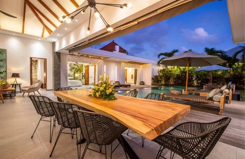 Berawa Villa | 320 m² Villa ∙ 4 bedrooms ∙ 9 guests