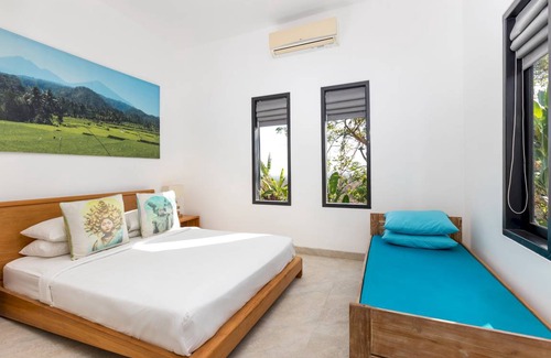 Kalibukbuk Villa | 3300 m² Villa ∙ 3 bedrooms ∙ 6 guests