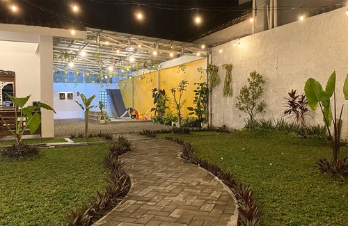 Banjarasri Hotel | 35 m² Hotel ∙ 4 guests