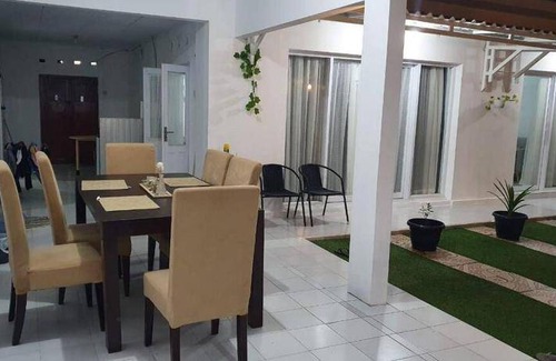 North Cirebon Villa | 356 m² Villa ∙ 4 bedrooms ∙ 10 guests