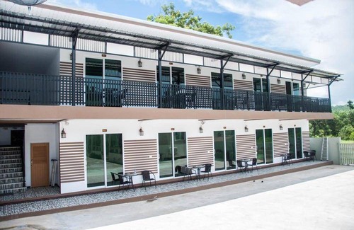 Khlong Khut Hotel | 36 m² Hotel ∙ 127 guests