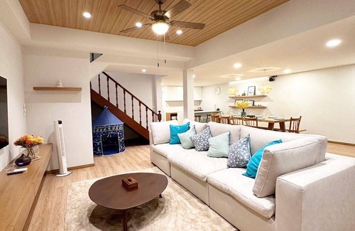 Khlong Toei Nuea House | 360 m² House ∙ 6 bedrooms ∙ 13 guests