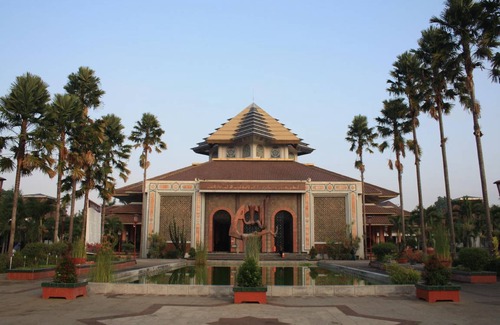 Depok Bed & Breakfast | 37 m² Bed and breakfast ∙ 6 guests