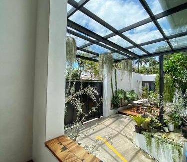 Tanjung Duren Utara Bed & Breakfast | 38 m² Bed and breakfast ∙ 6 guests