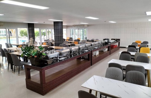 Bang Sao Thong Hotel | 39 m² Hotel ∙ 3 guests