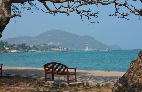 Ko Sichang Bed & Breakfast | 40 m² Bed and breakfast ∙ 6 guests