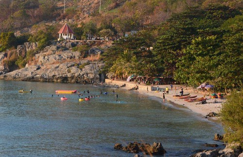 Ko Sichang Bed & Breakfast | 40 m² Bed and breakfast ∙ 6 guests