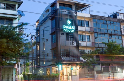 Bang Lamphu Lang Hostel | 40 m² Hostel ∙ 2 bedrooms ∙ 127 guests