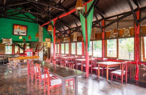 Parongpong Hotel | 40 m² Hotel ∙ 2 bedrooms ∙ 9 guests
