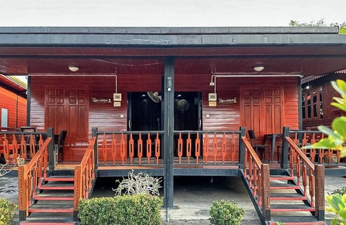 Uthai Thani Hotel | 40 m² Hotel ∙ 4 guests