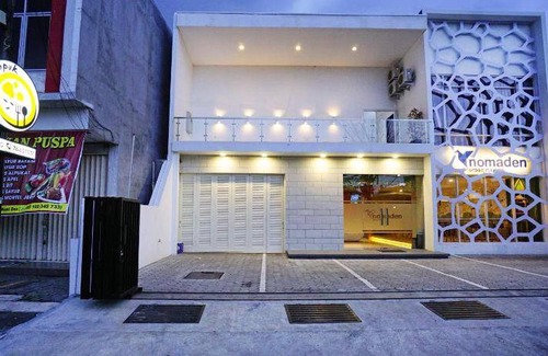 West Semarang Hotel | 40 m² Hotel ∙ 4 guests