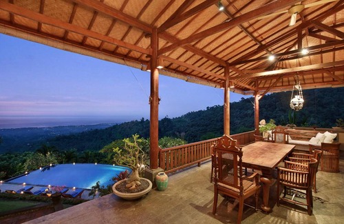 Kayu Putih Villa | 400 m² Villa ∙ 2 bedrooms ∙ 4 guests