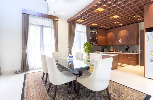 Bandung Villa | 400 m² Villa ∙ 2 bedrooms ∙ 15 guests