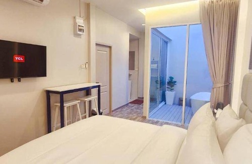 Racha Thewa Resort | 42 m² Resort ∙ 4 guests