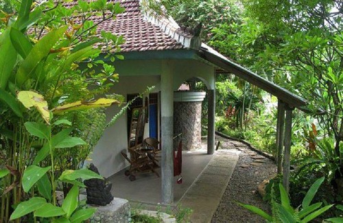 Sukasada House | 47 m² Bungalow ∙ 1 bedroom ∙ 3 guests