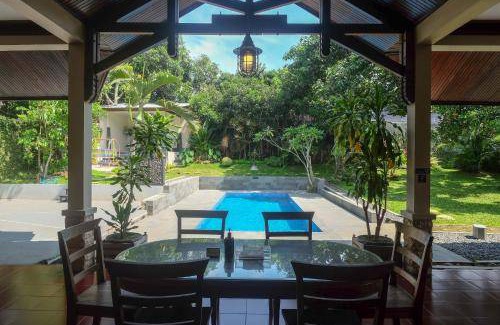 Tembalang Hotel | 50 m² Hotel ∙ 3 bedrooms ∙ 7 guests