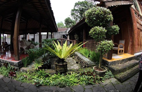 Pakem Villa | 500 m² Villa ∙ 4 bedrooms ∙ 20 guests
