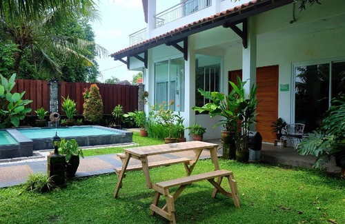 Prambanan Villa | 500 m² Villa ∙ 6 bedrooms ∙ 12 guests