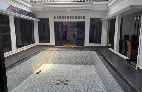 Bogor Villa | 500 m² Villa ∙ 7 bedrooms ∙ 30 guests