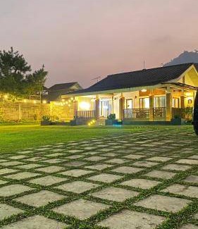 Cikole Villa | 5000 m² Villa ∙ 2 bedrooms ∙ 16 guests