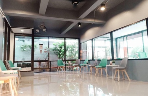 Talat Phlu Hostel | 55 m² Hostel ∙ 127 guests