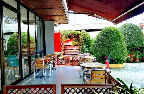 Talat Phlu Hostel | 55 m² Hostel ∙ 127 guests