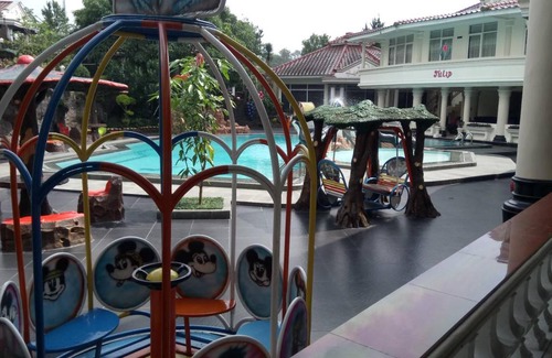 Cipanas Hotel | 55 m² Hotel ∙ 6 guests