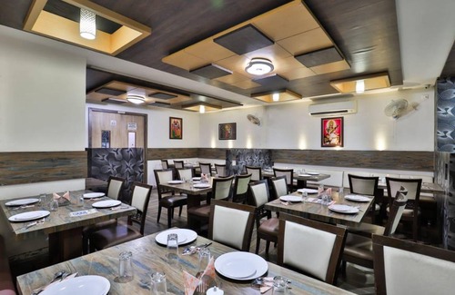 Dwarka House | 60 m² Motel ∙ 4 guests