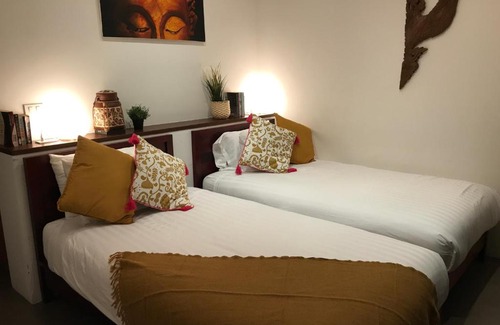 Mae Nam Villa | 7 Bedroom Luxury Seaview Villa Angthong Hills