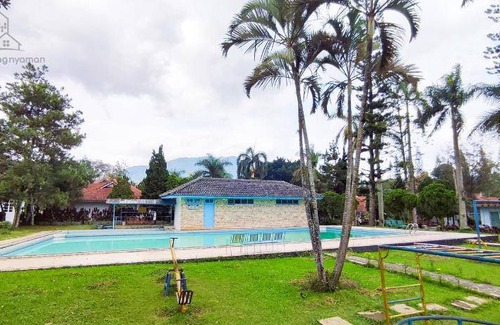 Cipanas Resort | 70 m² Resort ∙ 3 bedrooms ∙ 6 guests
