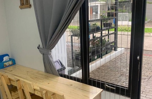 Cimahi House | 74 m² House ∙ 3 bedrooms ∙ 8 guests