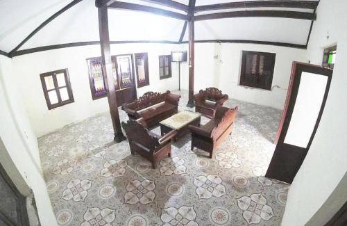 Pakem House | 742 m² House ∙ 5 bedrooms ∙ 30 guests