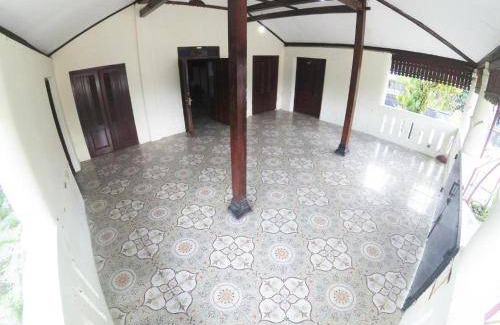 Pakem House | 742 m² House ∙ 5 bedrooms ∙ 30 guests