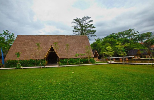 Sukaraja Resort | 85 m² Resort ∙ 3 guests