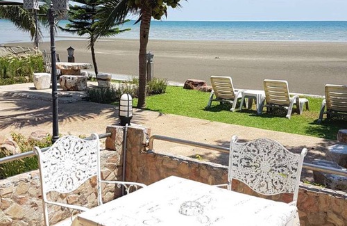 Khlong Khut Resort | 90 m² Resort ∙ 2 bedrooms ∙ 6 guests