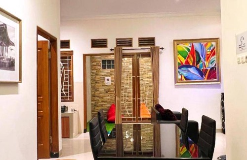 Ngaglik Villa | 90 m² Villa ∙ 3 bedrooms ∙ 12 guests
