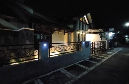 Yogyakarta House | Abadi Homestay