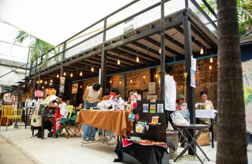 Talat Yot Hostel | AREA81 HIDEOUT Hostel Khaosan
