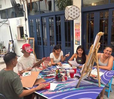 Talat Yot Hostel | AREA81 HIDEOUT Hostel Khaosan