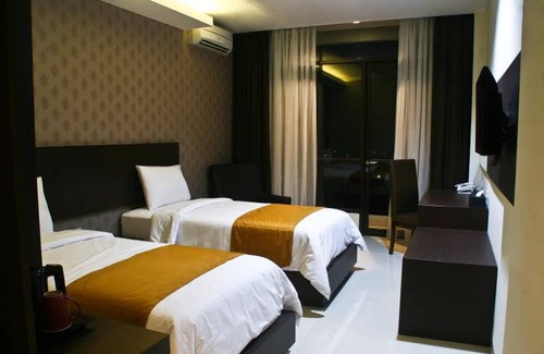 Sukabumi Hotel | Balcony Hotel Sukabumi