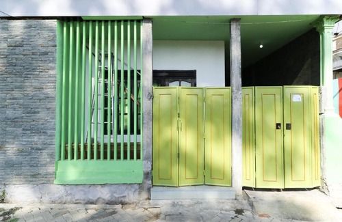 Sidomulyo House | Batu Villa & Residence By Pinky