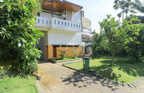 Sidomulyo House | Batu Villa & Residence By Pinky