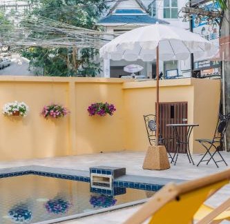 Nanai Road Hotel | Bauman-Ville Hotel Patong